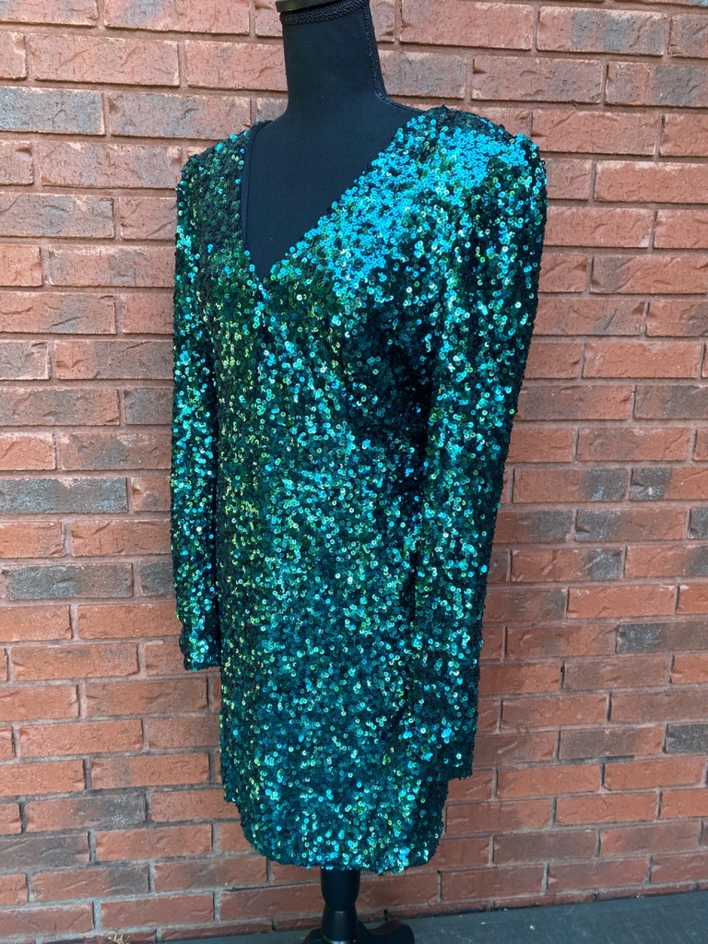 Lulu’s Green Sequin V-Neck Long Sleeve Party Dress XL - Picture 2 of 8